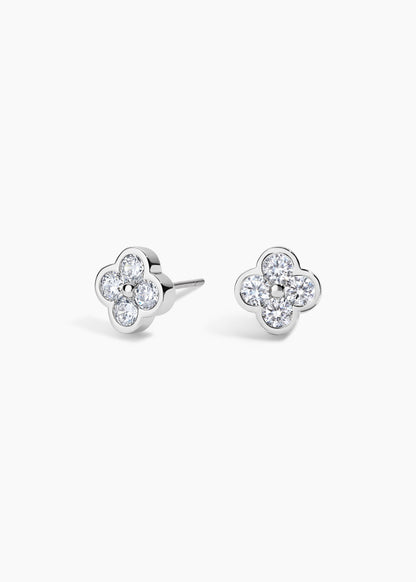 Camilla Studs